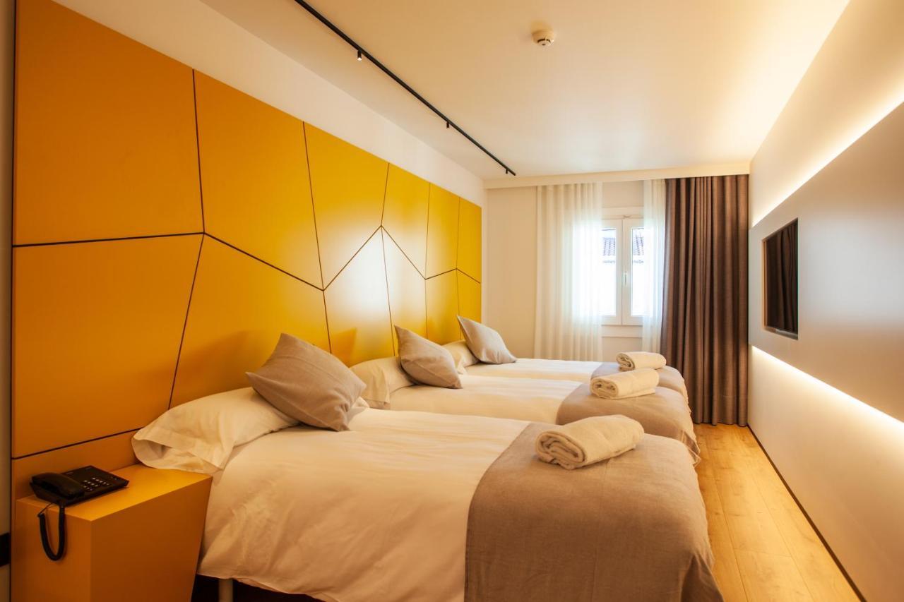Hotel Plaza Obradoiro By Bossh! Hotels Сантьяго-де-Компостела Екстер'єр фото